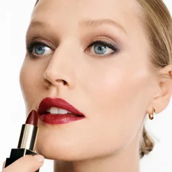 Clé de Peau Beauté Lipstick